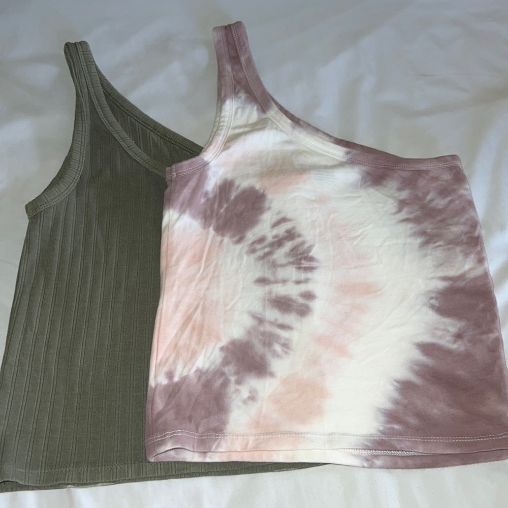 One shoulder tanks XS American eagle